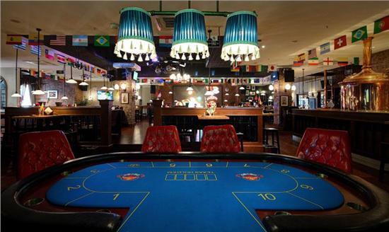 ****圈俱乐部推荐：打牌多年只能勉强不亏？做到这7点，牌技上层楼(图1)